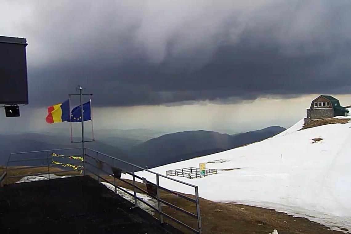 Ploaia a pus punct celui mai lung sezon de schi din Sinaia