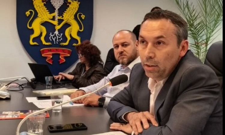 Mihai Apostolache, consilier local România în Acțiune, îi cere primarului Polițeanu să ia măsuri și pentru stoparea jocurilor de noroc ilegale din Ploiești