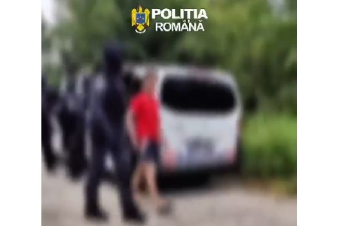 Instructor de înot de la CS Câmpina, cercetat pentru că ar fi agresat sexual o copilă de 12 ani