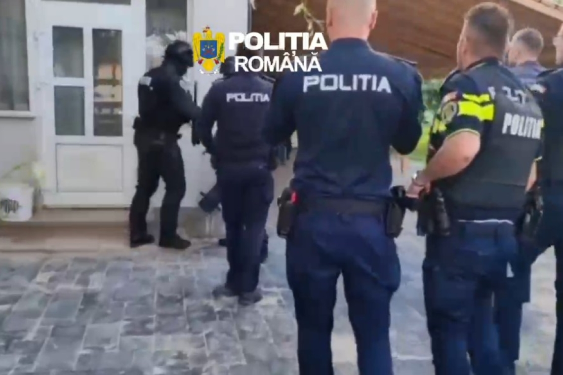 Un prahovean s-a trezit cu mascații la ușă, după ce a furat un autoturism din Ariceștii Rahtivani și l-a abandonat în Bușteni! Avea și permisul suspendat