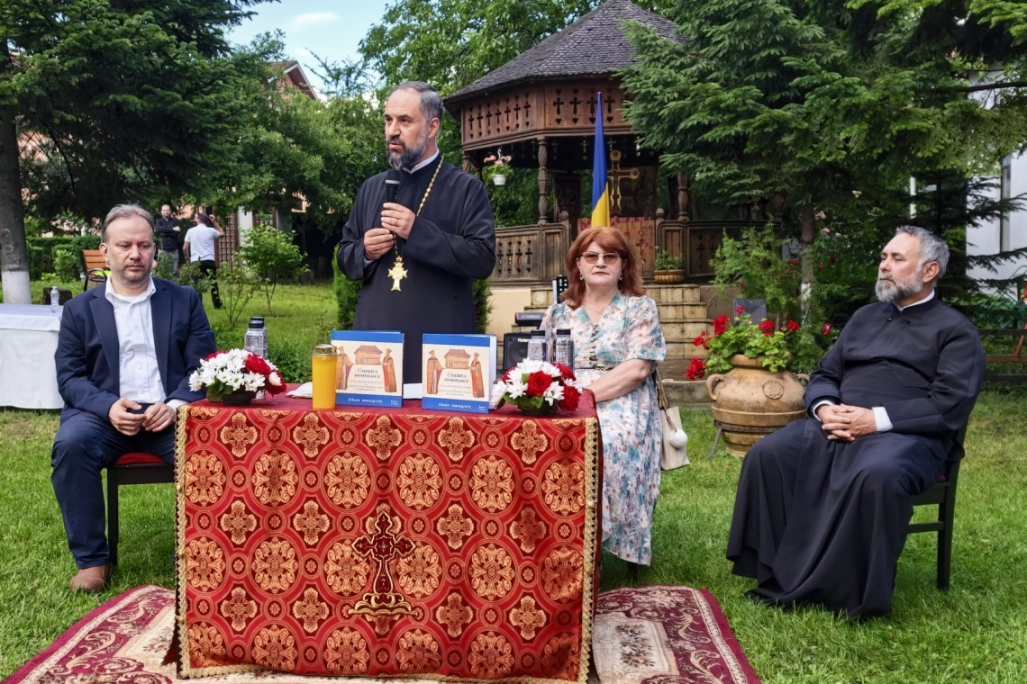 Album monografic dedicat Bisericii Domnești, cel mai vechi lăcaș de cult din Ploiești. Istoria monumentului, în imagini și documente