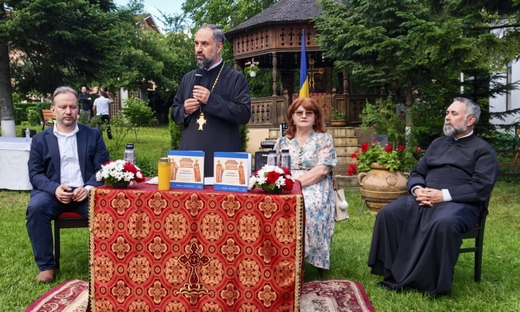 Album monografic dedicat Bisericii Domnești, cel mai vechi lăcaș de cult din Ploiești. Istoria monumentului, în imagini și documente