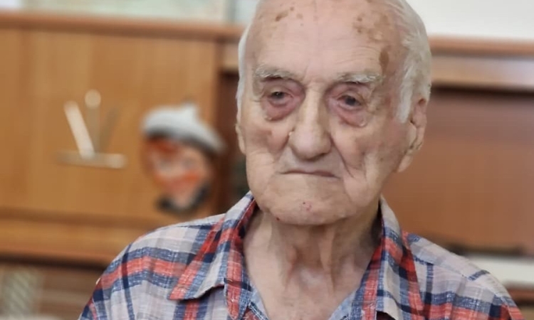 Ploieșteanul Andrei Lucaci, sărbătorit la împlinirea venerabilei vârste de 100 de ani