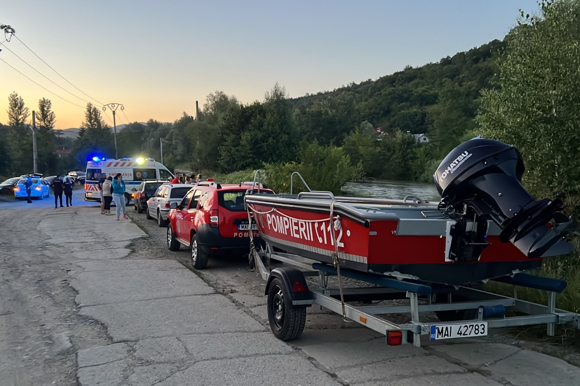 ALERTĂ în Prahova! Bărbat dispărut în apele Teleajenului, la Homorâciu. Pompierii îl caută cu barca