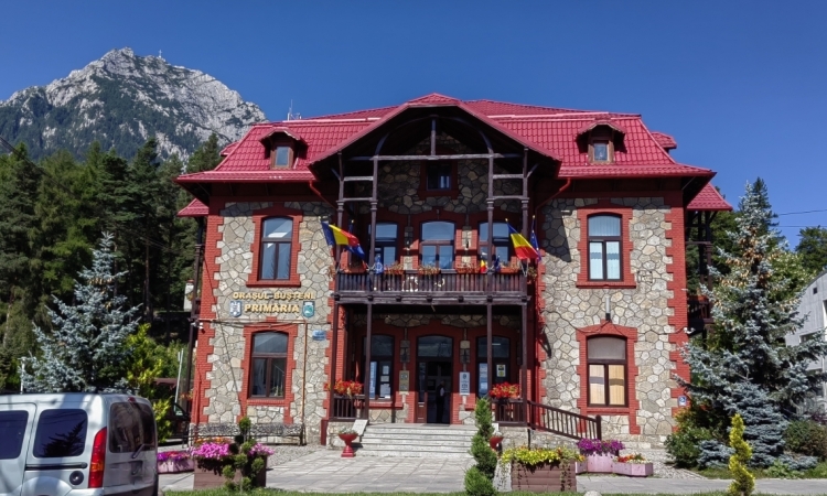 Primăria Bușteni caută arhitect-șef. Concursul pentru ocuparea postului are loc în septembrie