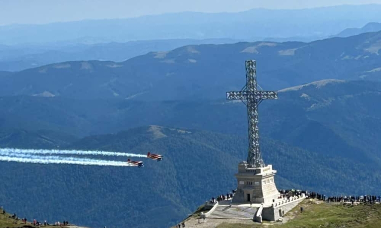 Spotters Day revine în Bucegi. Spectacolul avioanelor și elicopterelor de la Caraiman a fost reprogramat pentru 25 august