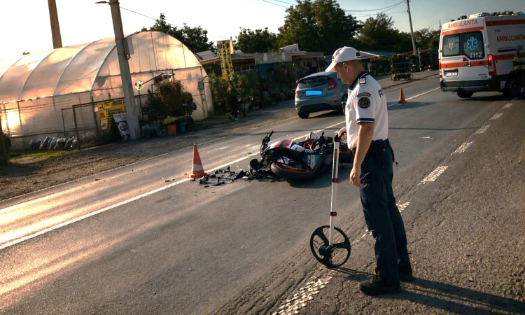 Motociclist de 17 ani, rănit într-un accident pe DN1A, la Măgurele