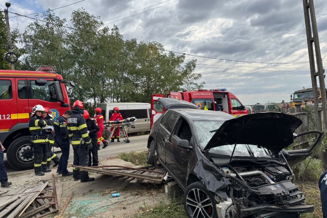 Accident în Mărginenii de Jos, comuna Filipeștii de Târg. Un bărbat de 44 de ani a ajuns la spital