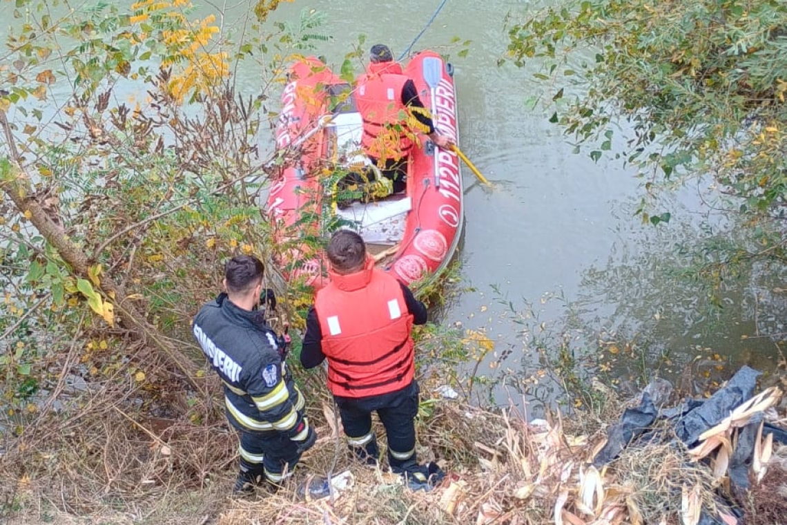 UPDATE | Bărbat de 58 de ani, din Cocorăștii Colț, dat dispărut. Pompierii intervin inclusiv cu o barcă, pentru a-l căuta