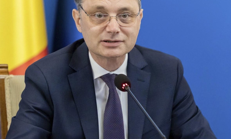 Luca Niculescu a depus programul de guvernare și lista miniștrilor. Votul de învestitură, săptămâna viitoare